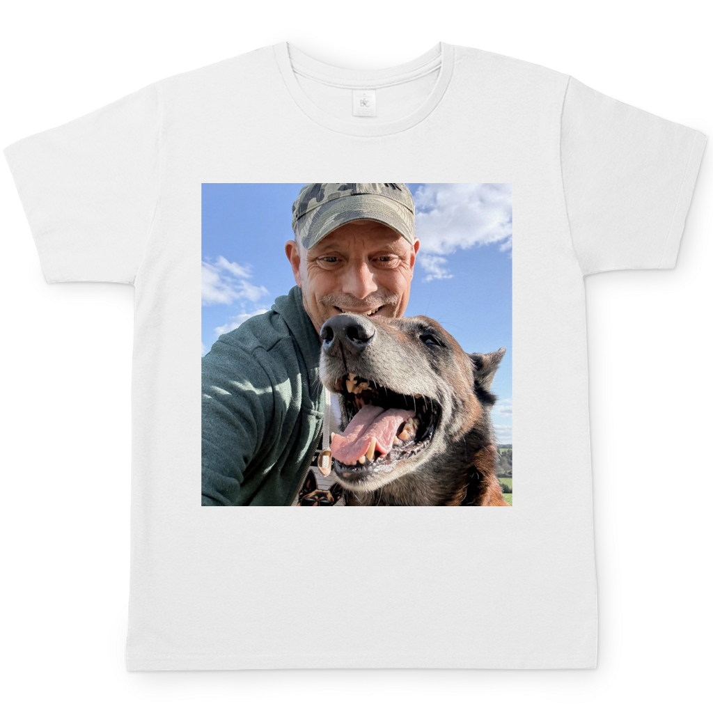 Foto von Deinem Hund auf einem T-Shirt